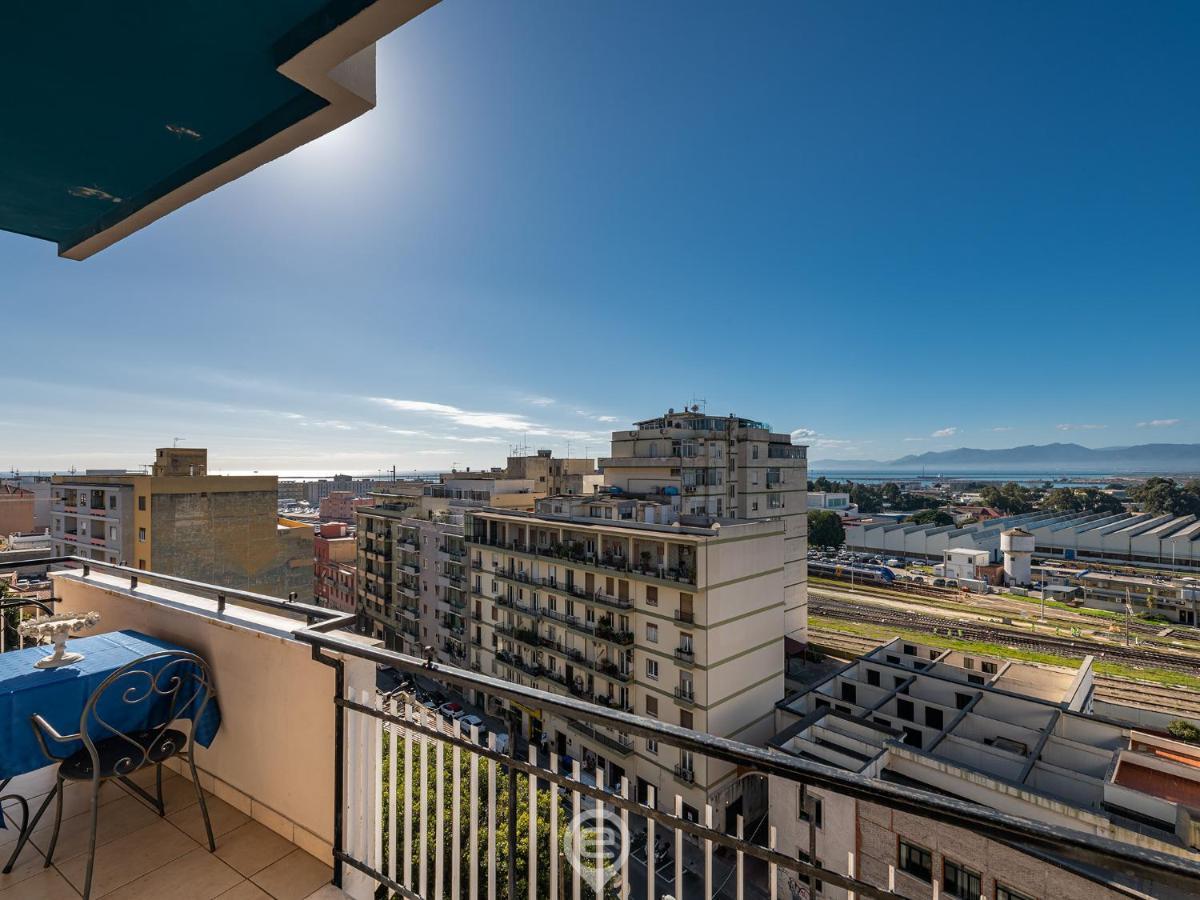 Cityscape Vista Apartment Cagliari Luaran gambar