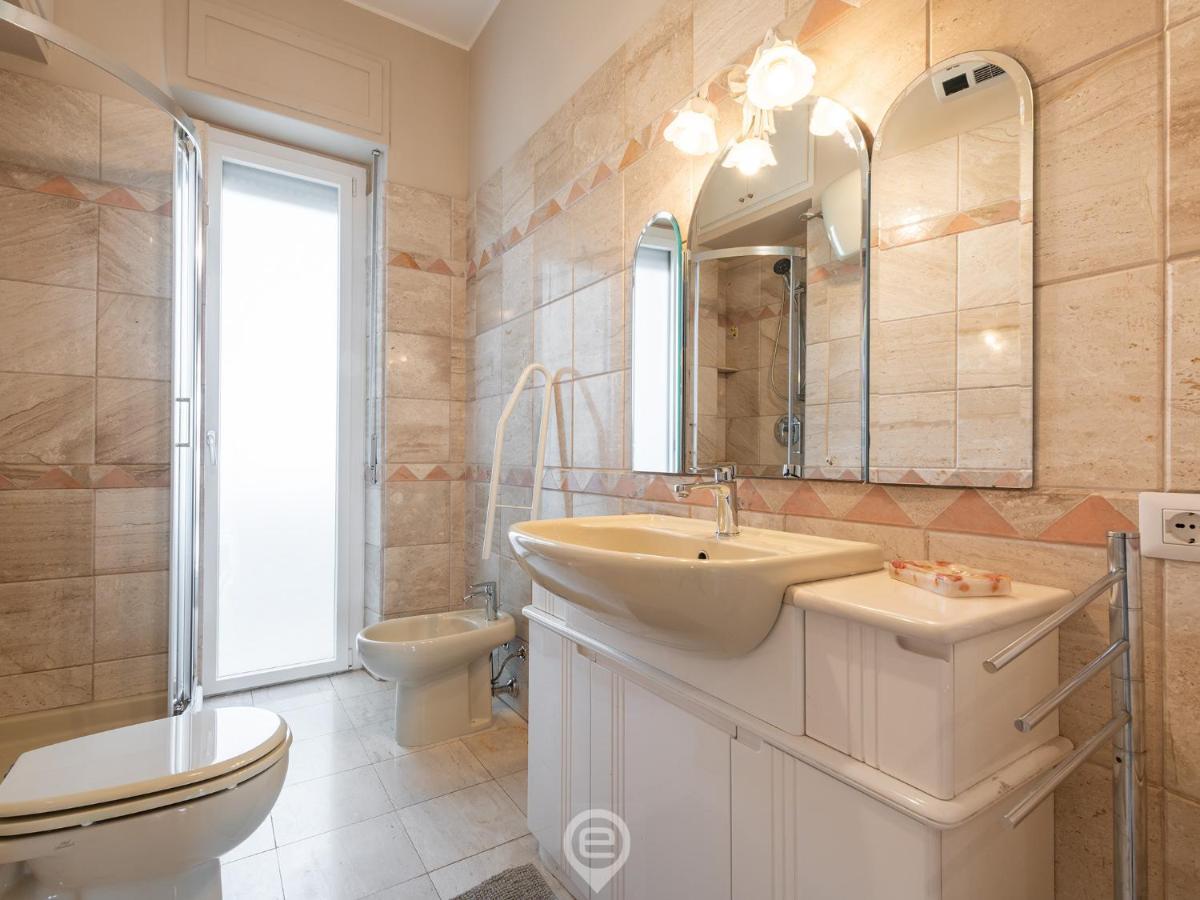 Cityscape Vista Apartment Cagliari Luaran gambar